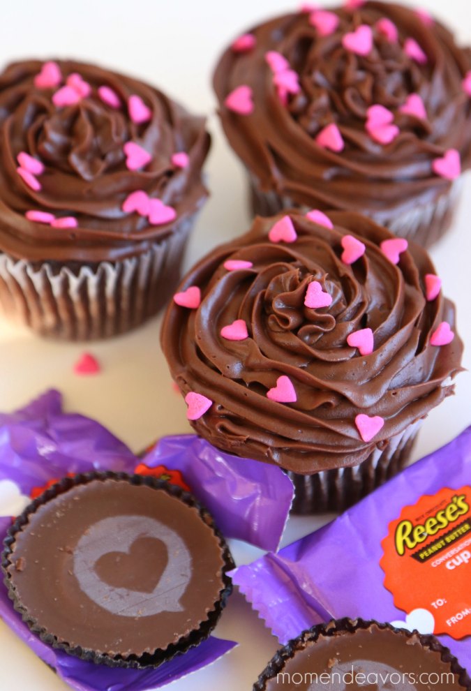 Reese's Valentines Cupcakes