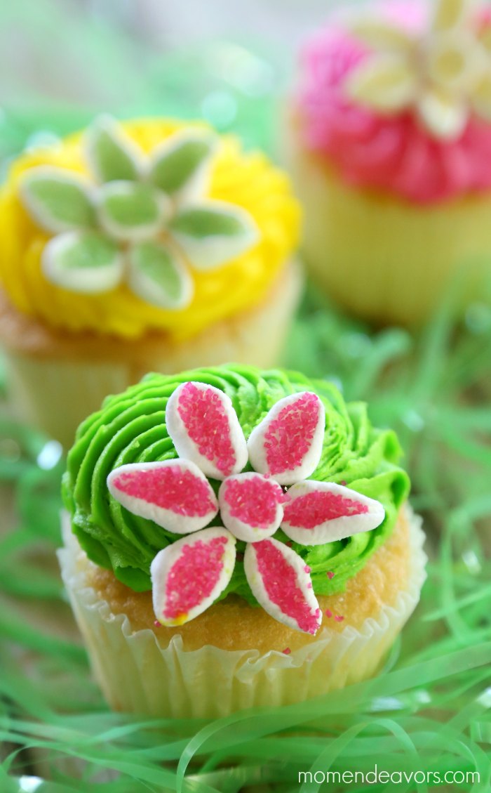 Easy Flower Cupcakes