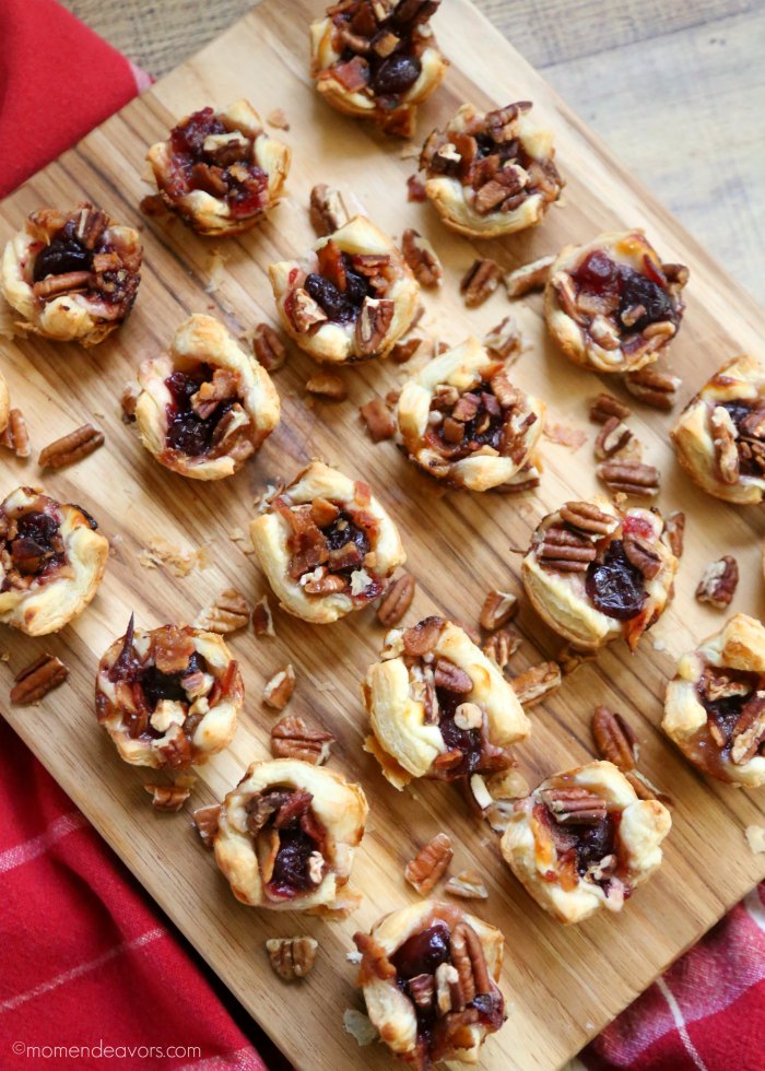 Cranberry Cheese Thanksgiving Appetizer